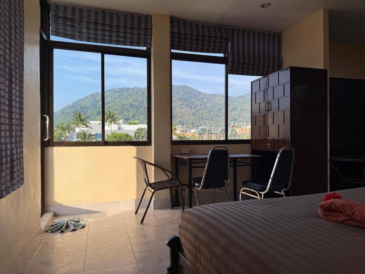 Happy Holidays Hotel Patong Kültér fotó